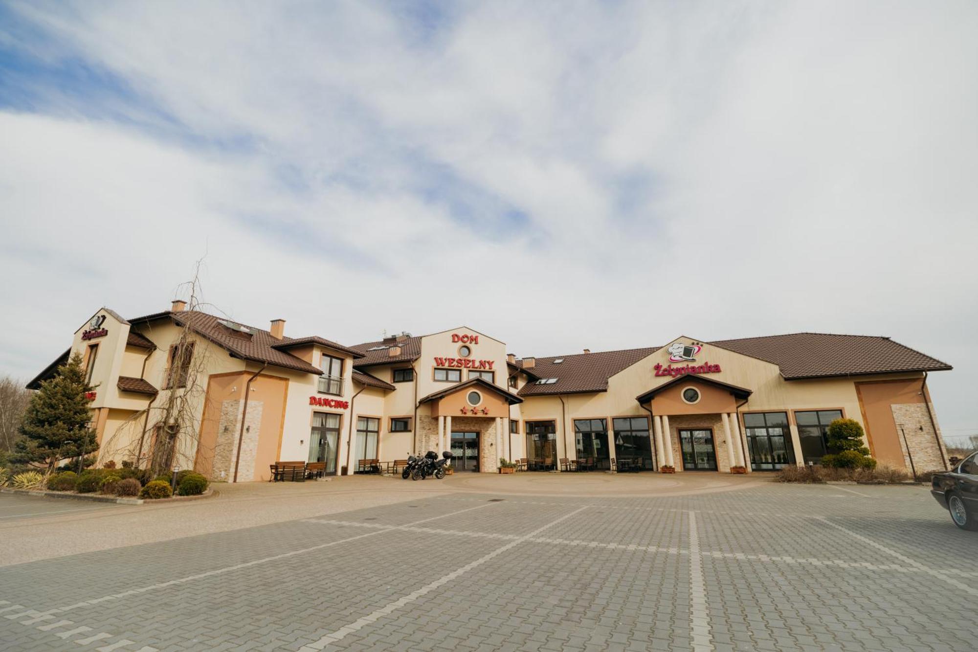 Noclegi - Apartamenty Zolynianka Екстериор снимка